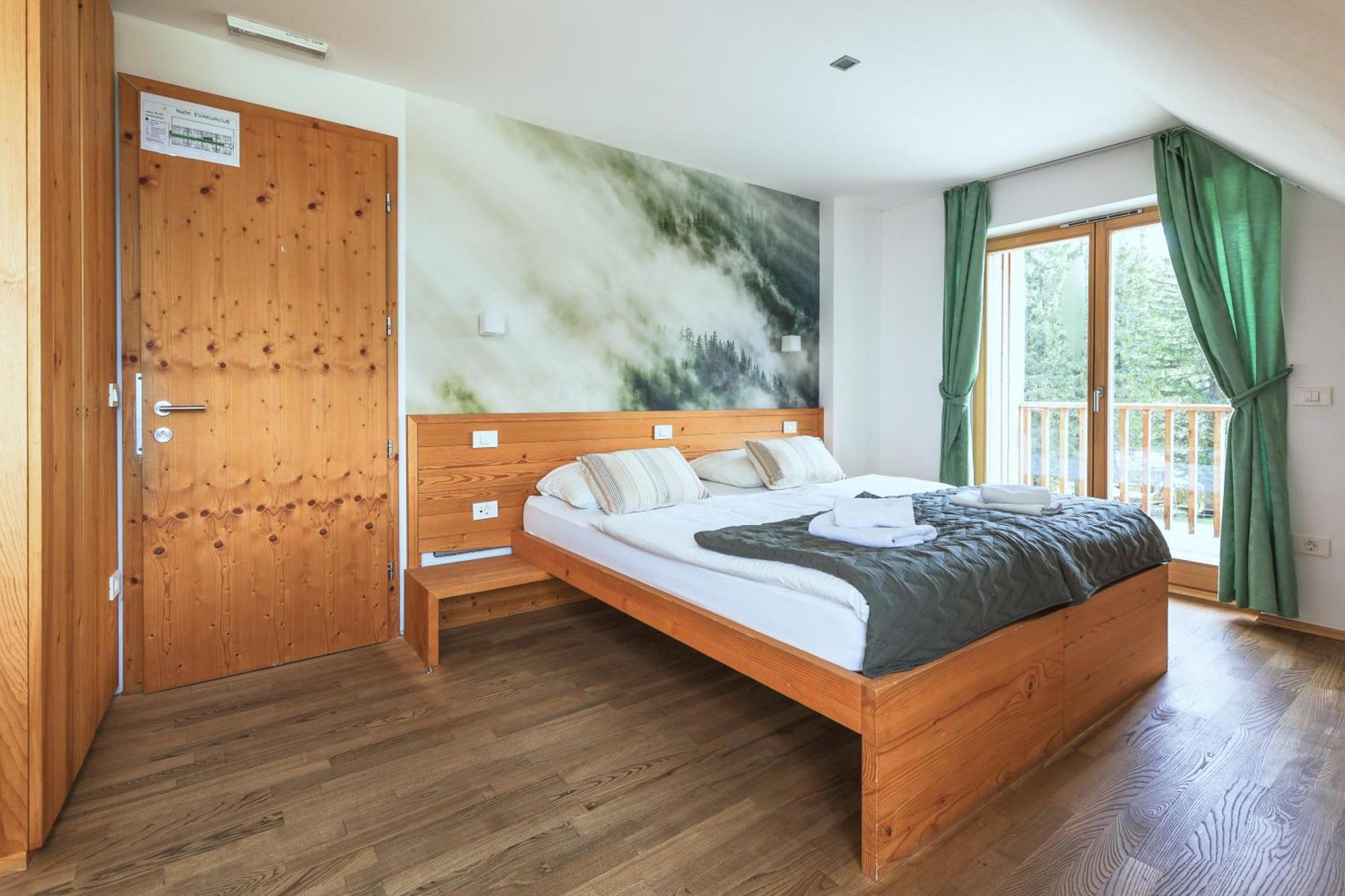 Hotel Jelka Pokljuka Goreljek ภายนอก รูปภาพ