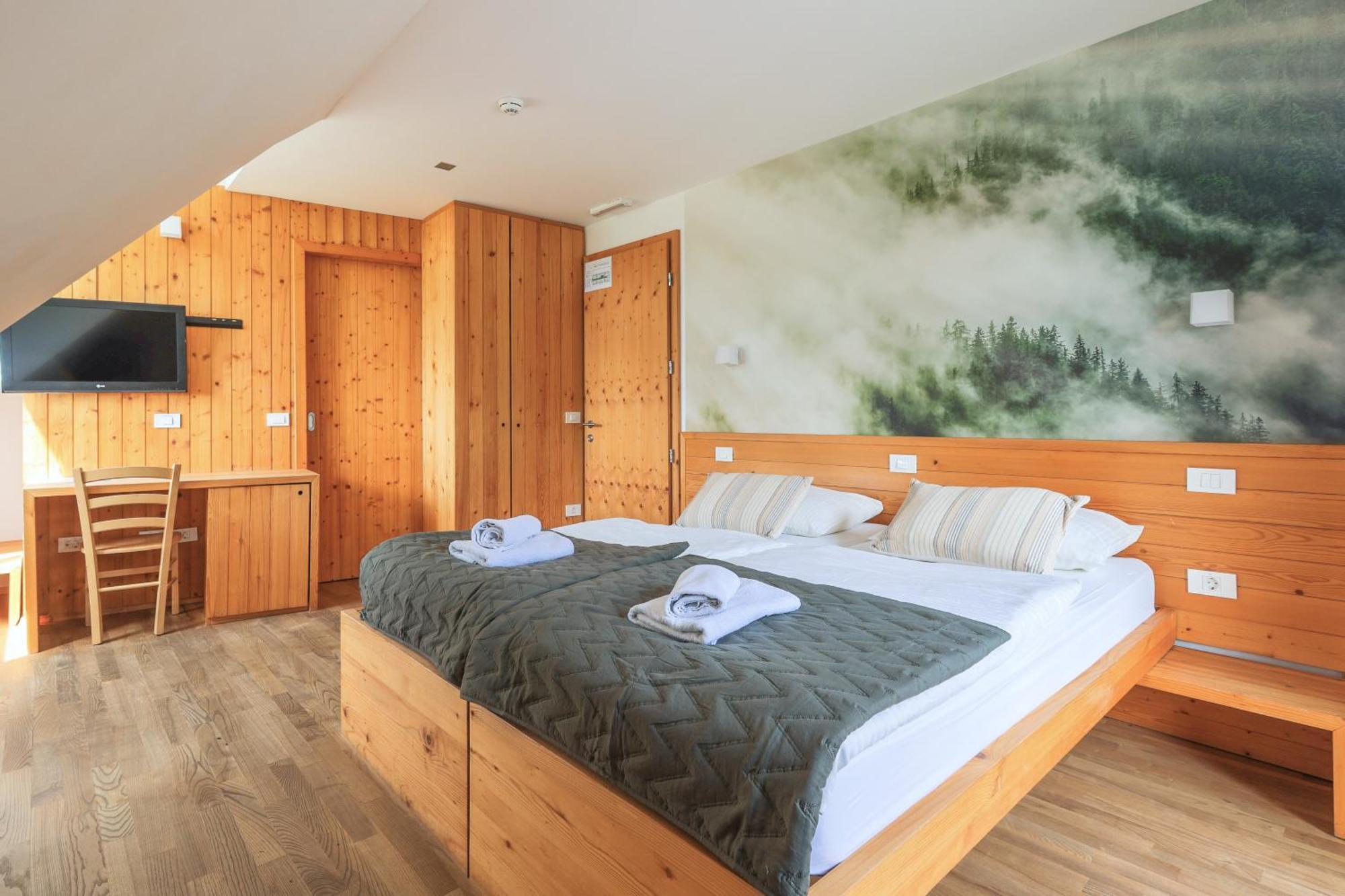 Hotel Jelka Pokljuka Goreljek ภายนอก รูปภาพ
